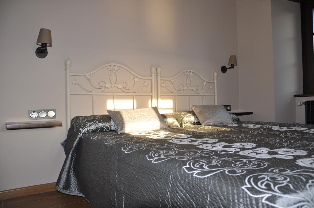 Casa Pacho Apartamentos Rurales Луарка Стая снимка